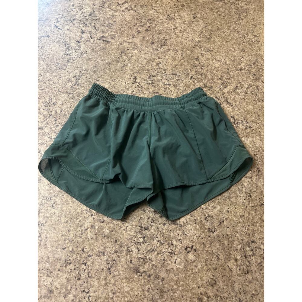 Lululemon Shorts Size 8 Green
